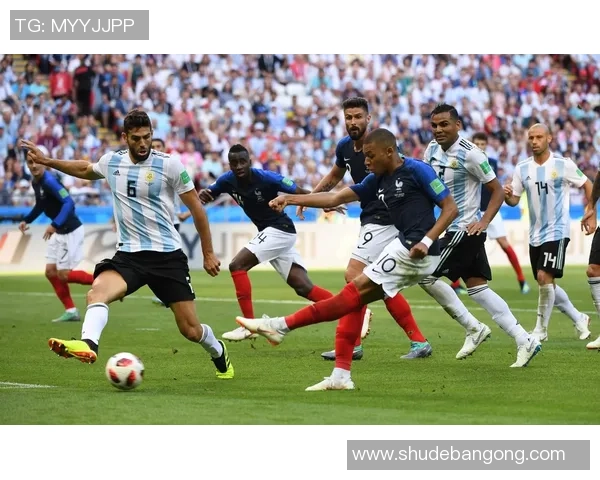 足球明星经典瞬间集锦展现绝妙技巧与精彩表演